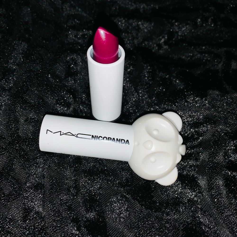 Lipsticks - Picture 2 of 2